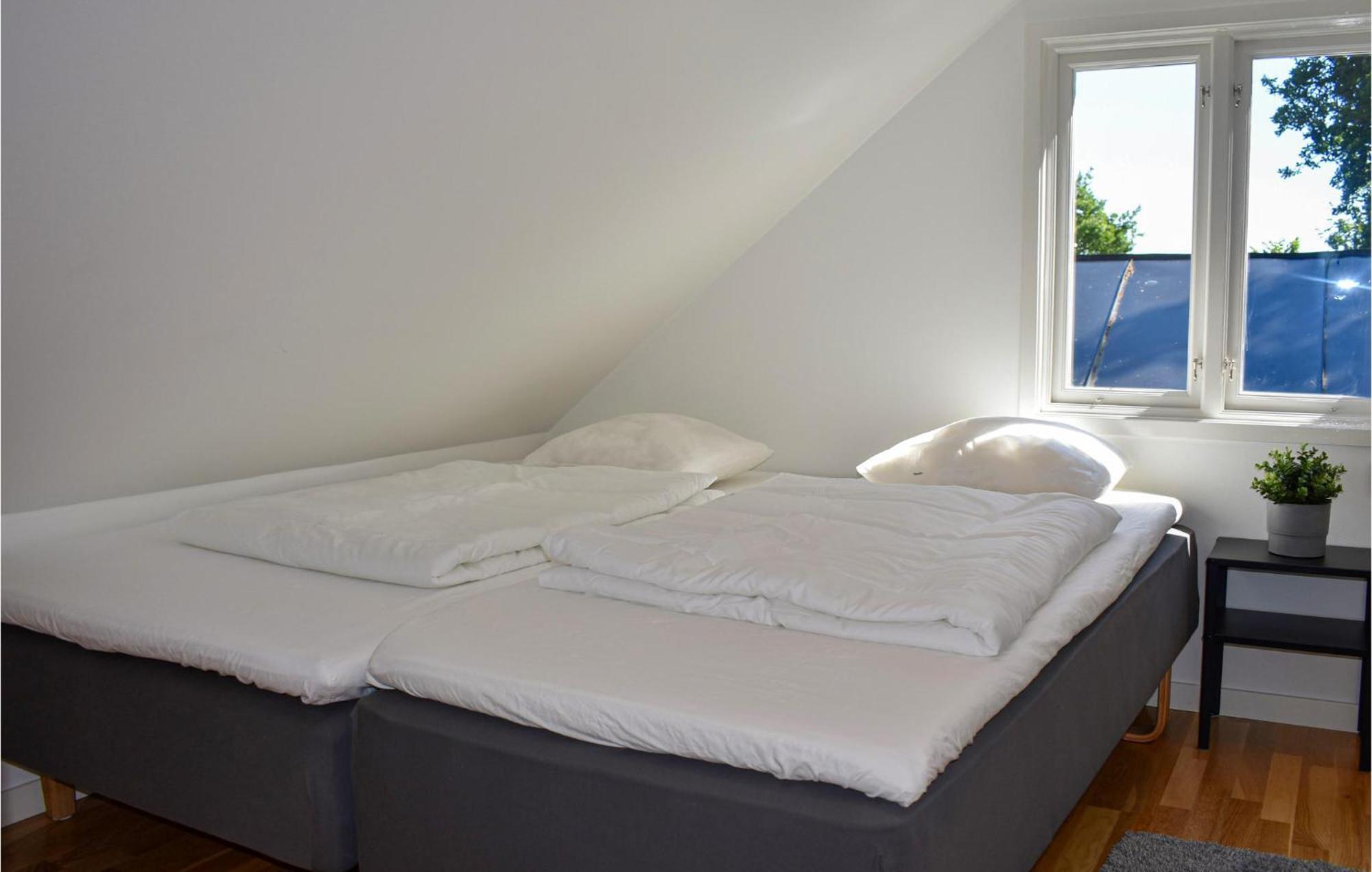 2 Bedroom Amazing Home In Fjaelkinge Exteriér fotografie