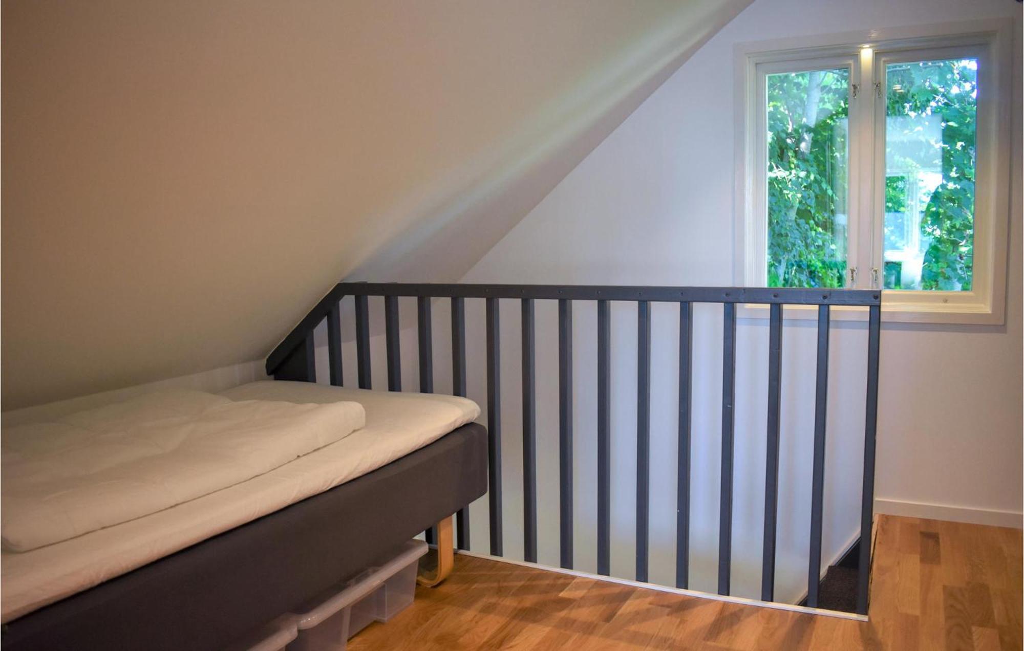 2 Bedroom Amazing Home In Fjaelkinge Exteriér fotografie